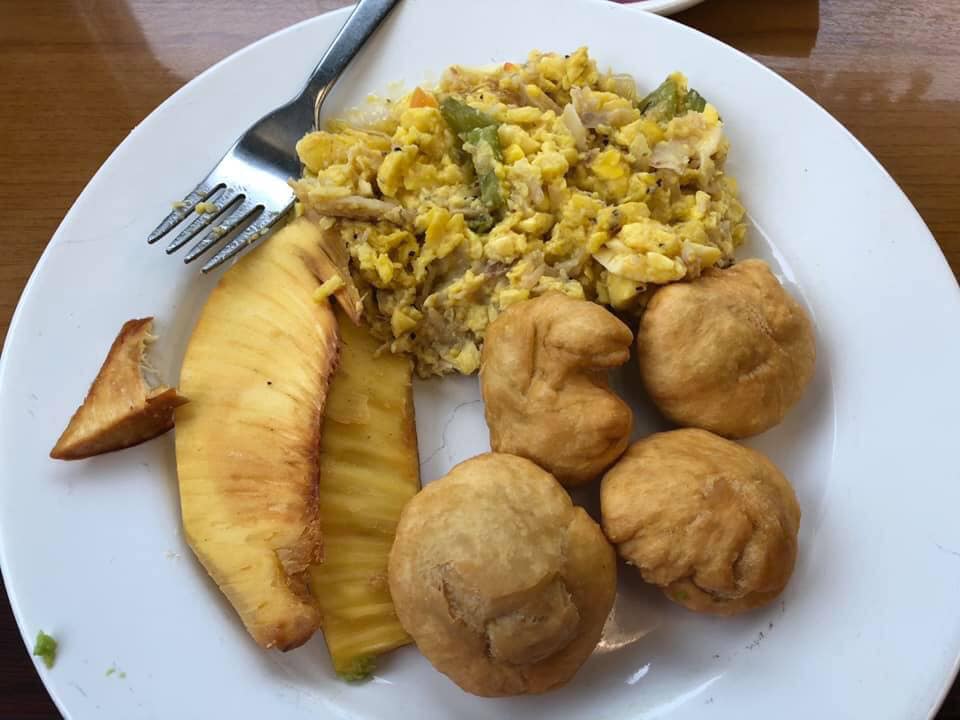VEGAN SUNDAY FOOD: Ackee, Fried Dumpling, & Breadfruit – Breakfast