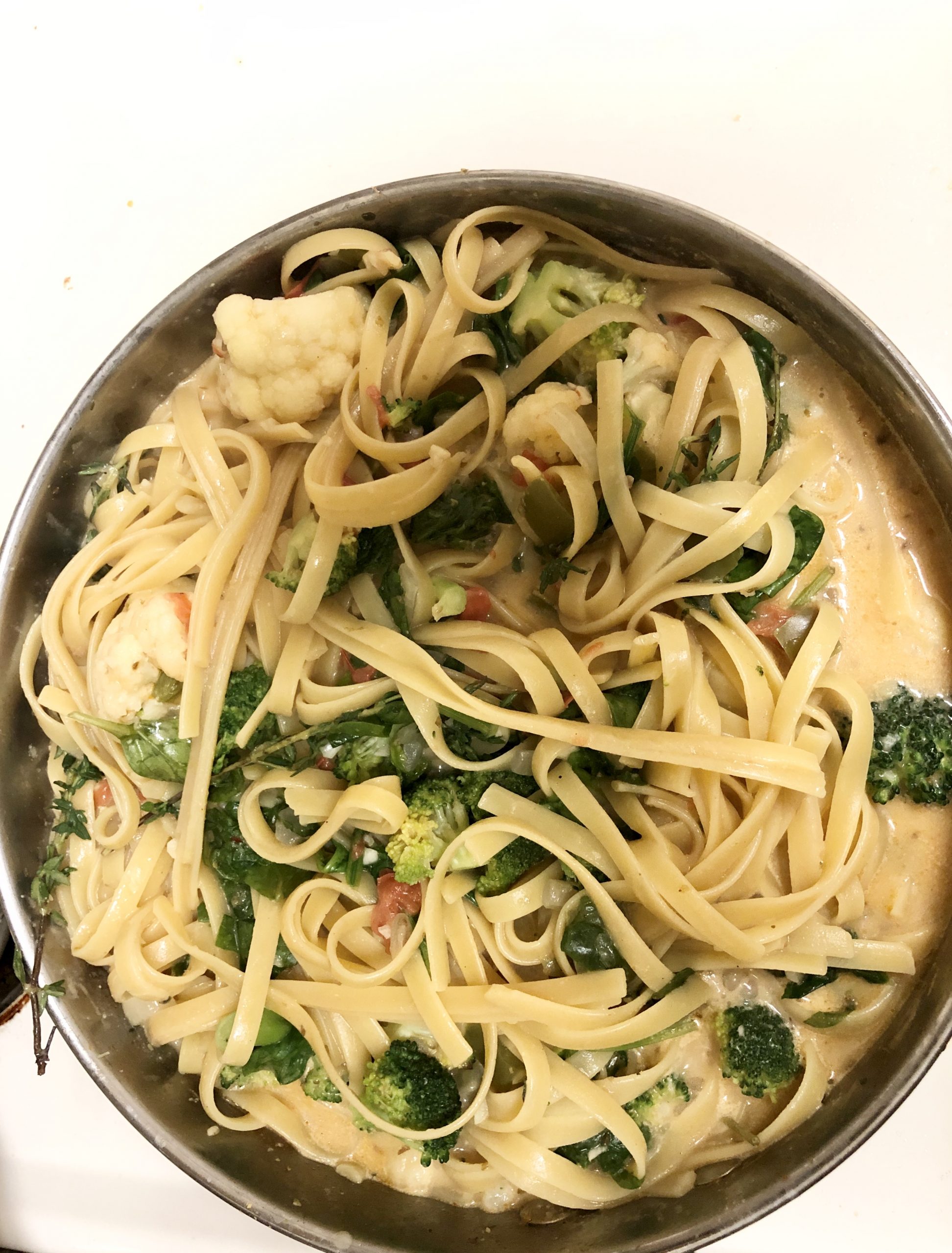 Vegan Creamy Garlic Pasta – Easy Vegan Meals for Beginners