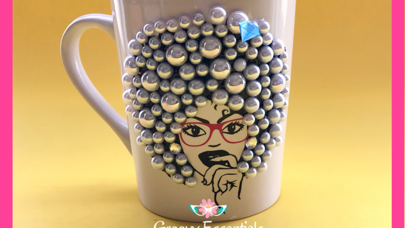 [VIDEO] How I Create Personalized Mugs Blinged Out – Cute DIY Mug Designs